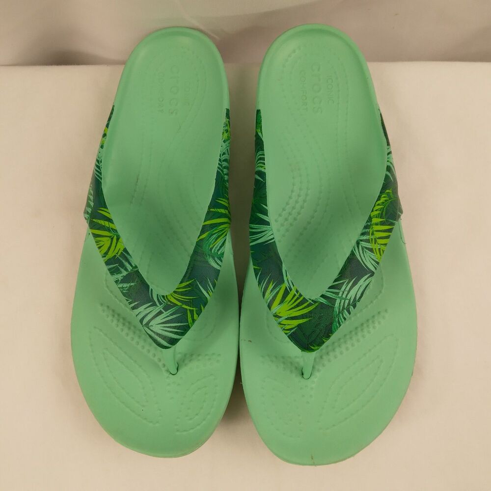 Crocs Kadee II Flip Flops Green Tropical Casual Beach Women's Size 8